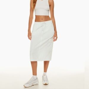 Aritizia TNA Squad Cargo Skirt in white size small